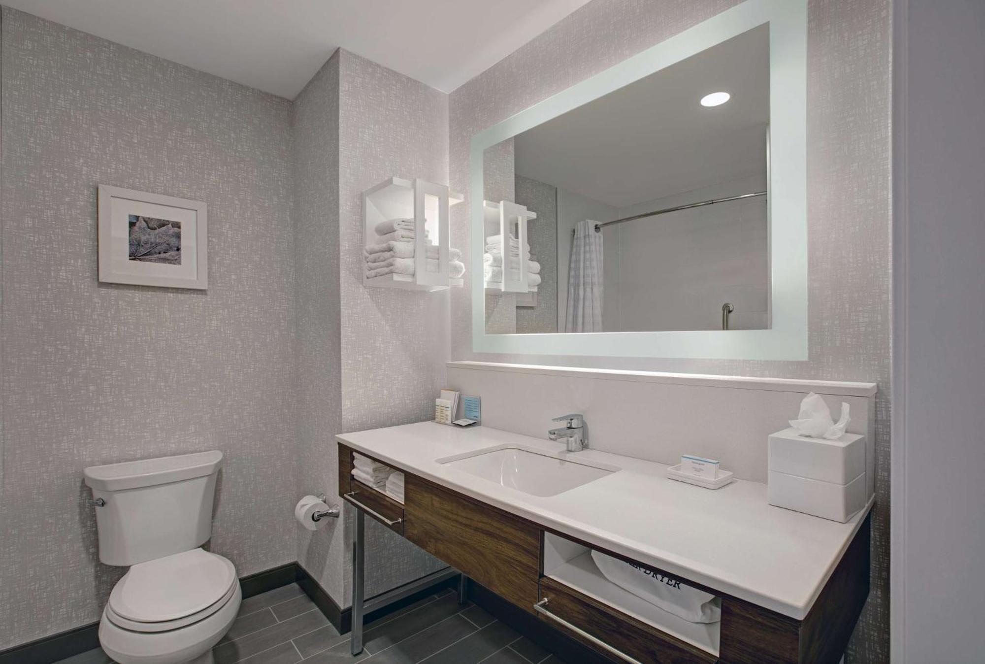 Hampton Inn & Suites By Hilton Waterloo St. Jacobs Ngoại thất bức ảnh