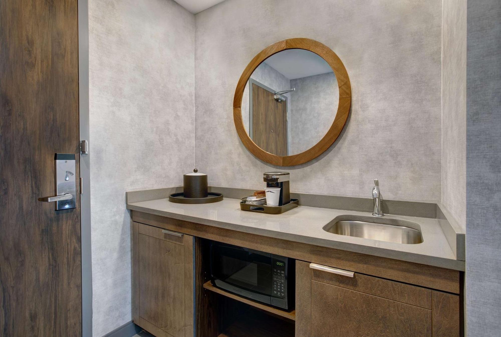 Hampton Inn & Suites By Hilton Waterloo St. Jacobs Ngoại thất bức ảnh