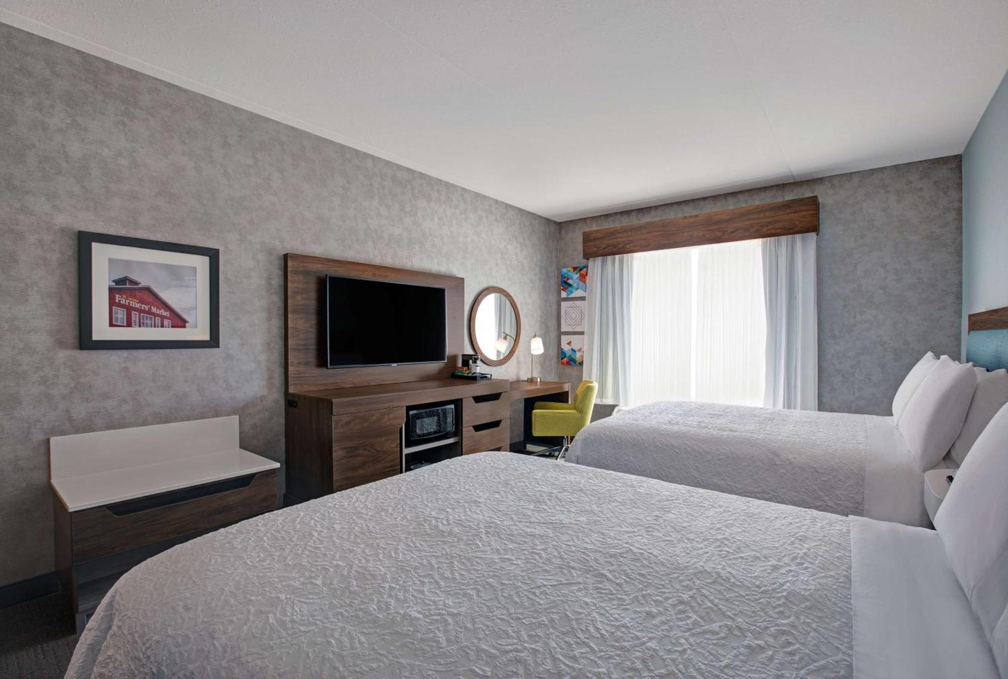 Hampton Inn & Suites By Hilton Waterloo St. Jacobs Ngoại thất bức ảnh