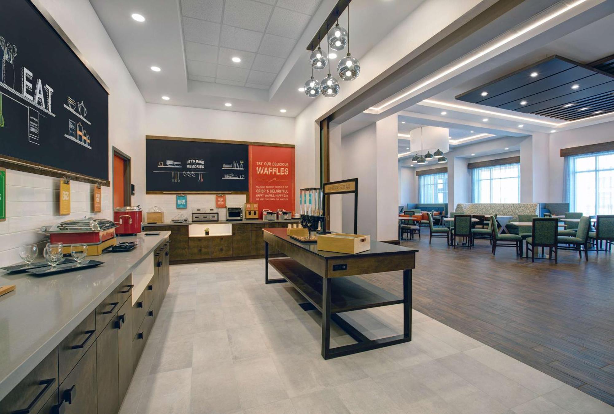 Hampton Inn & Suites By Hilton Waterloo St. Jacobs Ngoại thất bức ảnh